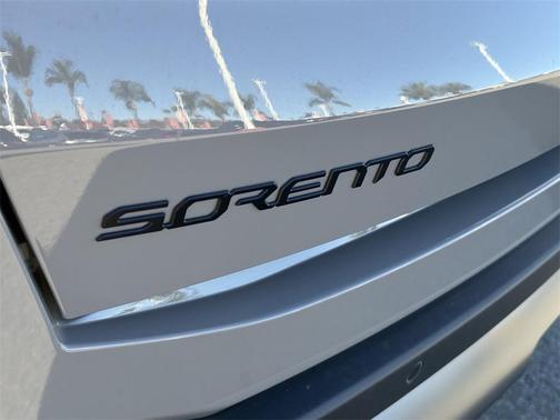 2025 Kia Sorento SX