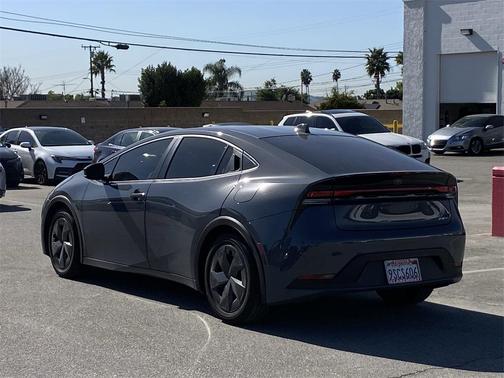 2024 Toyota Prius LE