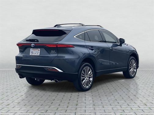 2022 Toyota Venza XLE