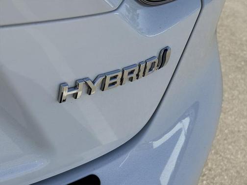 2022 Toyota Corolla Hybrid LE