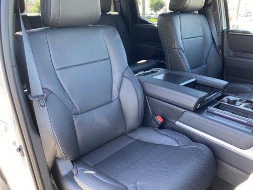 2025 Toyota Tundra Platinum