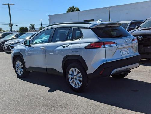 2022 Toyota Corolla Cross LE