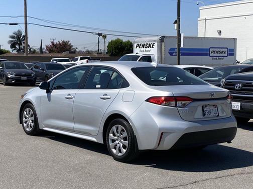 Classic Silver Metallic 2025 Toyota Corolla LE
