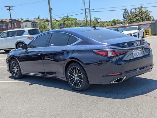 2022 Lexus ES 350 Base