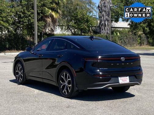 Black 2025 Toyota Crown XLE