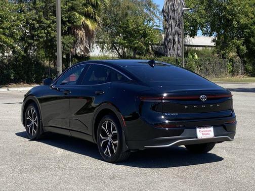 Black 2025 Toyota Crown XLE