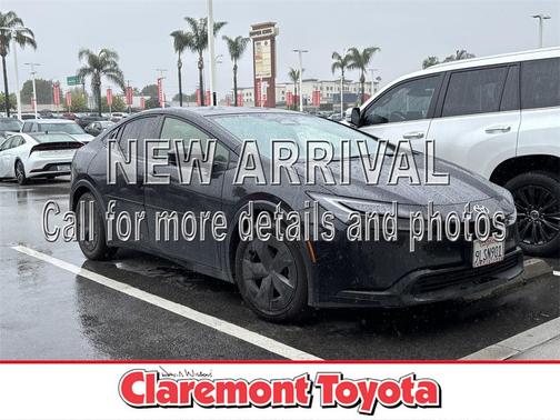 2024 Toyota Prius LE