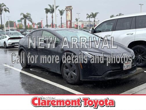 2024 Toyota Prius LE