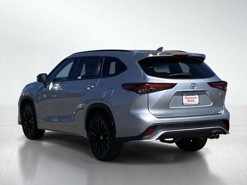 2025 Toyota Highlander XSE