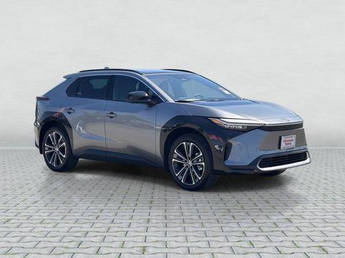 2025 Toyota bZ4X Limited