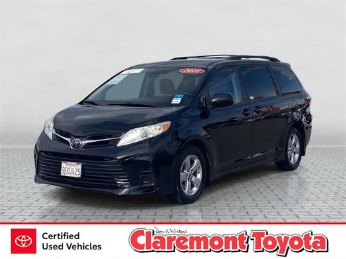 2018 Toyota Sienna LE