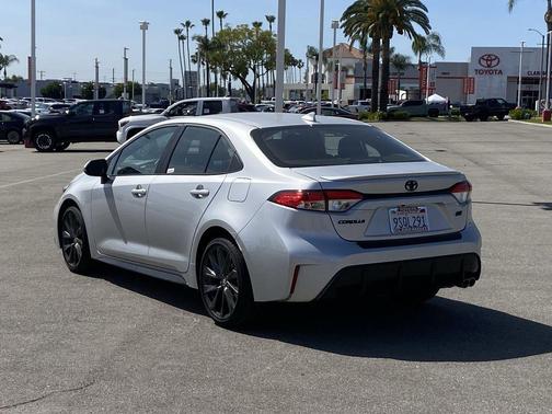 2025 Toyota Corolla SE