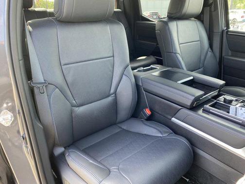 2025 Toyota Tundra Platinum