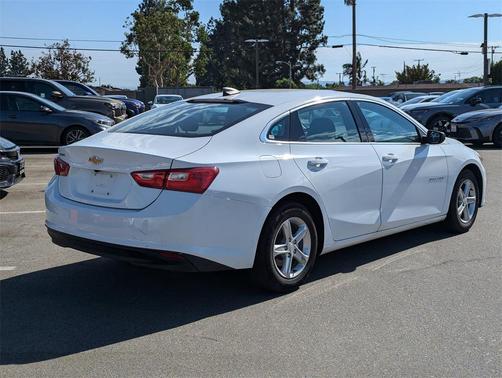 2023 Chevrolet Malibu 1LS