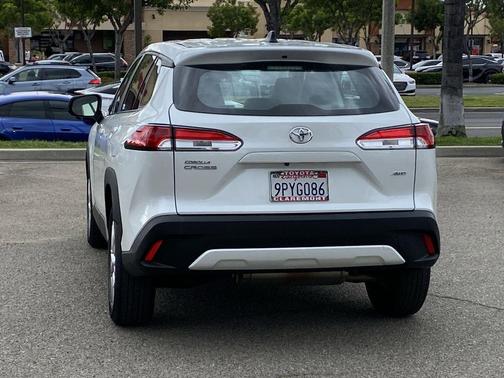 Wind Chill Pearl 2024 Toyota Corolla Cross L
