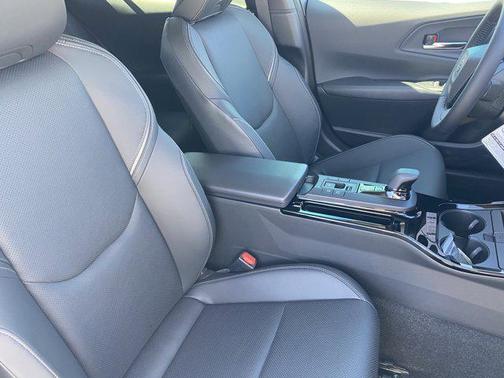 Wind Chill Pearl 2026 Toyota Prius Plug-In Hybrid Nightshade