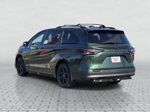 2025 Toyota Sienna Woodland Edition