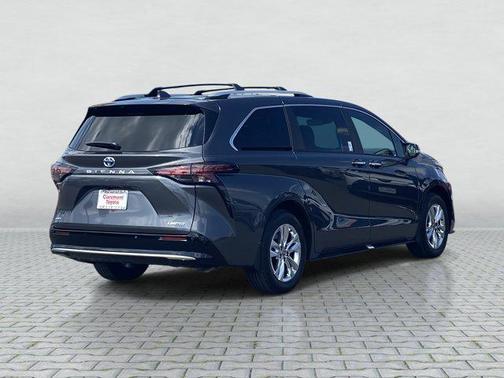 2025 Toyota Sienna Limited 7-Passenger