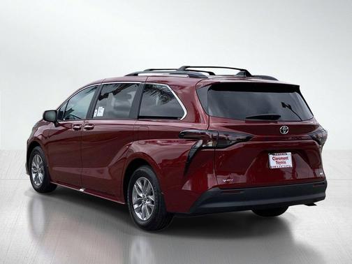 Ruby Flare Pearl 2026 Toyota Sienna XLE