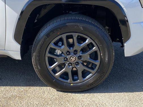 2026 Toyota Tundra Hybrid Platinum
