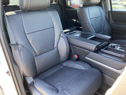 2026 Toyota Tundra Hybrid Platinum