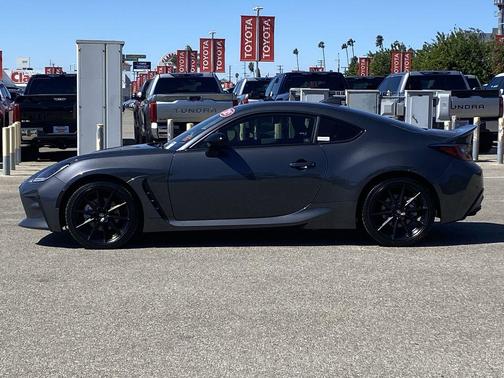 2025 Toyota GR86 Premium