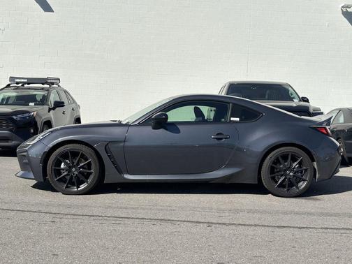 2025 Toyota GR86 Premium