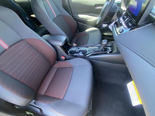2025 Toyota Corolla Hybrid SE