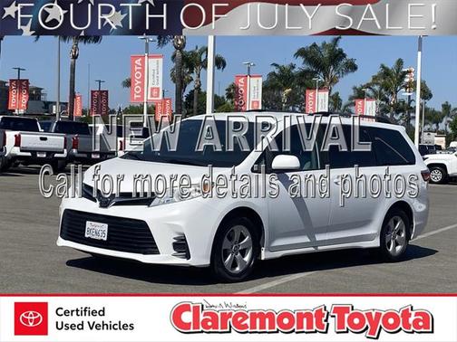 2020 Toyota Sienna LE