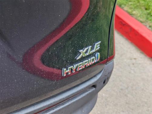 2021 Toyota Sienna XLE 8 Passenger