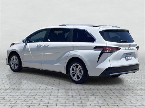 2024 Toyota Sienna Limited 7-Passenger