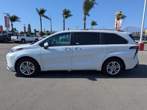2024 Toyota Sienna Limited 7-Passenger