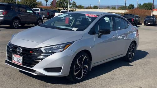 Brilliant Silver Metallic 2024 Nissan Versa 1.6 S