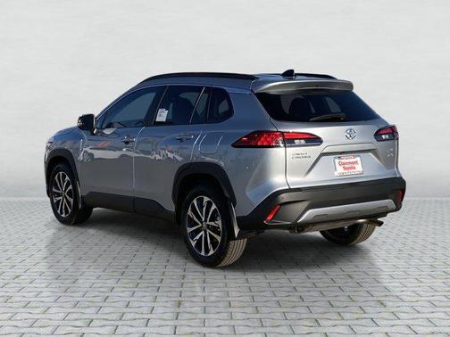 2025 Toyota Corolla Cross XLE