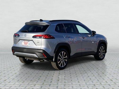 2025 Toyota Corolla Cross XLE