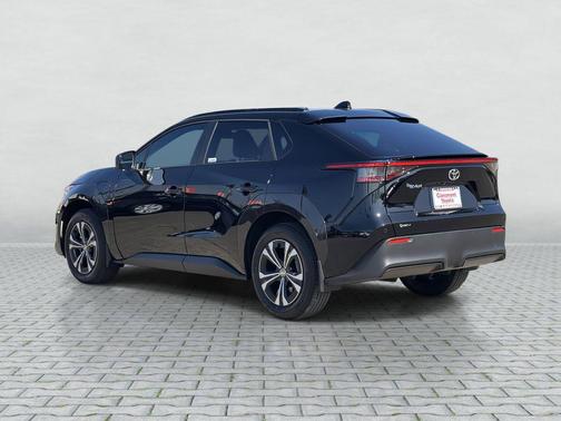 2025 Toyota bZ4X XLE
