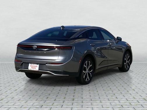 2024 Toyota Crown XLE