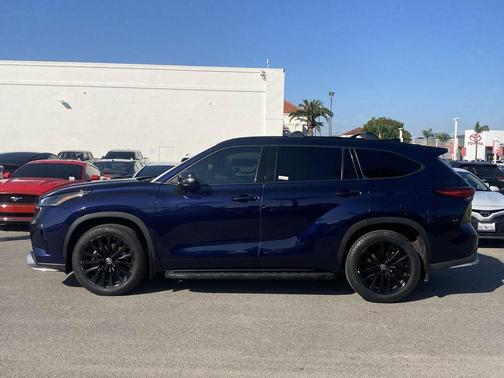 2023 Toyota Highlander XSE