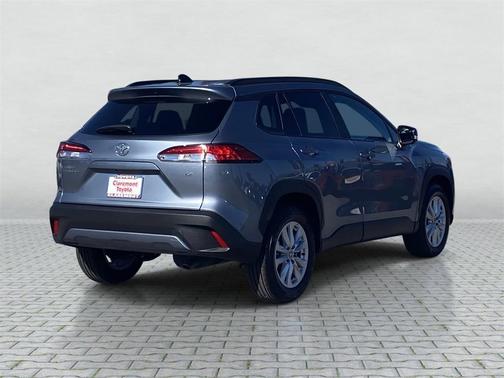 2025 Toyota Corolla Cross LE