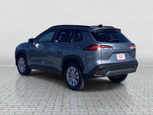 2025 Toyota Corolla Cross LE
