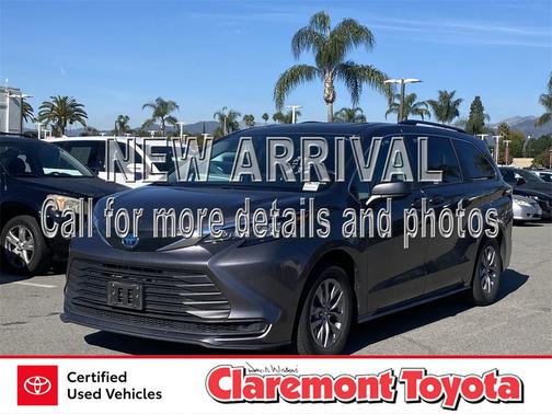 2024 Toyota Sienna LE