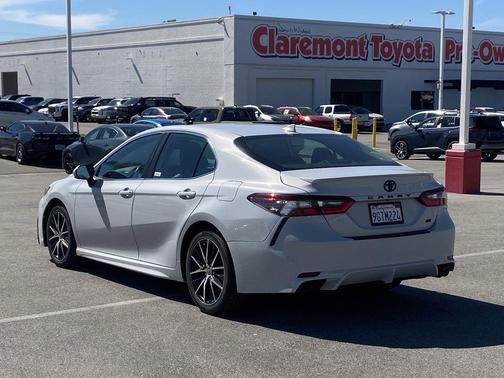 2023 Toyota Camry SE