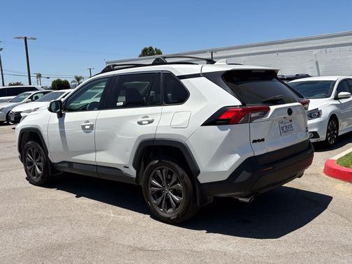 Blizzard Pearl 2022 Toyota RAV4 Hybrid XLE Premium