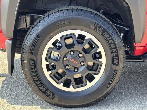 2025 Toyota 4Runner TRD Off Road