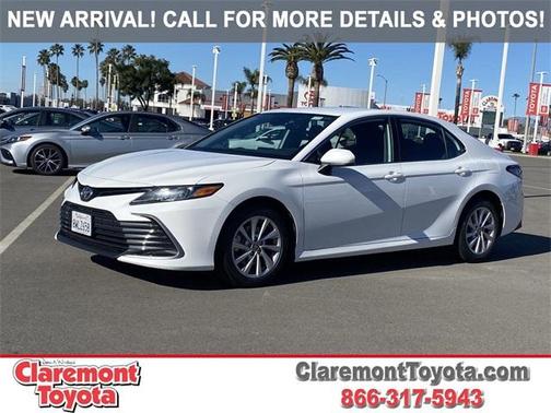 Photo 1 of 10 of 2022 Toyota Camry LE