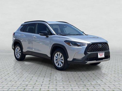 2025 Toyota Corolla Cross LE