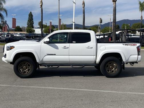2022 Toyota Tacoma TRD Sport
