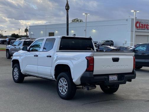 2025 Toyota Tacoma SR