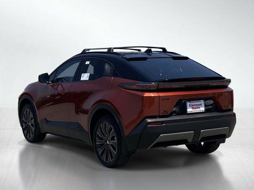 Tandoori w/Midnight Black Metallic Roof 2026 Toyota C-HR XSE