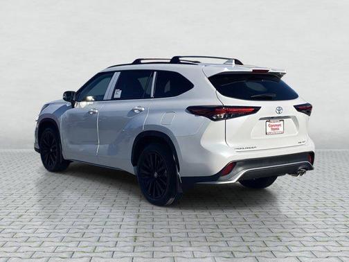 2026 Toyota Highlander XSE